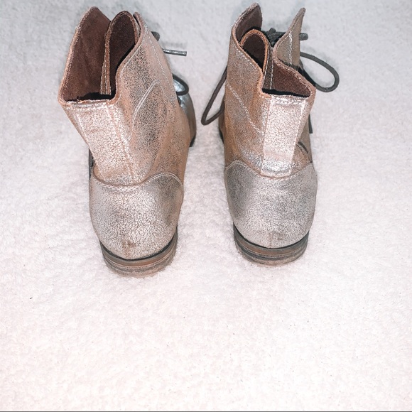 Metallic Booties - Picture 4 of 5